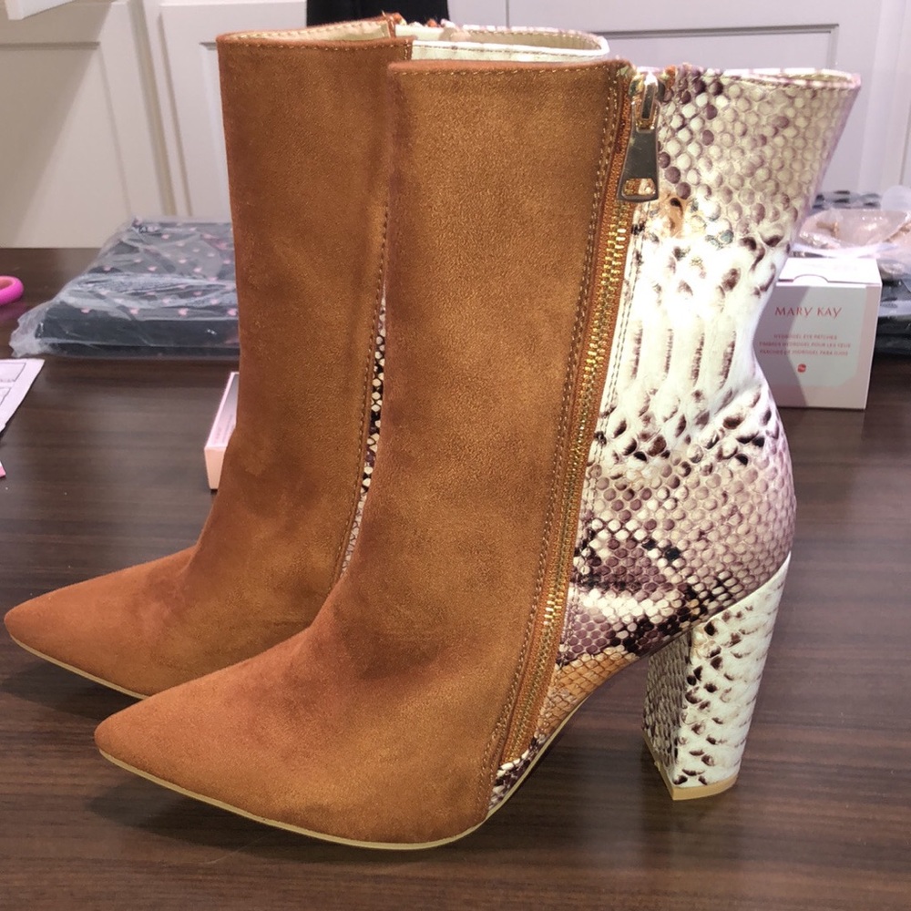 Snakeskin booties!!